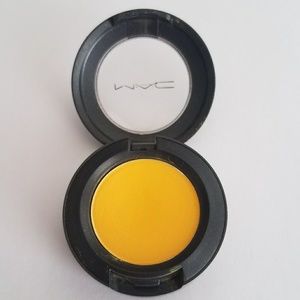 MAC Chrome Yellow